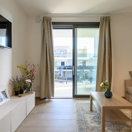 Tiber Terrace Retreat - Free Parking, Wi-fi & Netflix Apartman *
